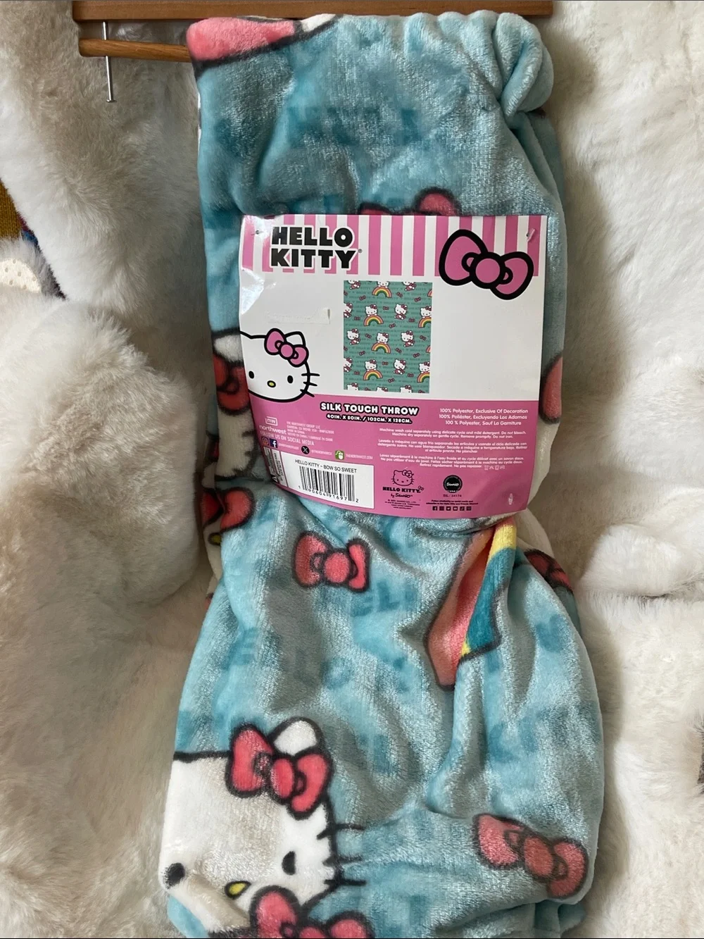 Hello Kitty Soft Throw Blanket